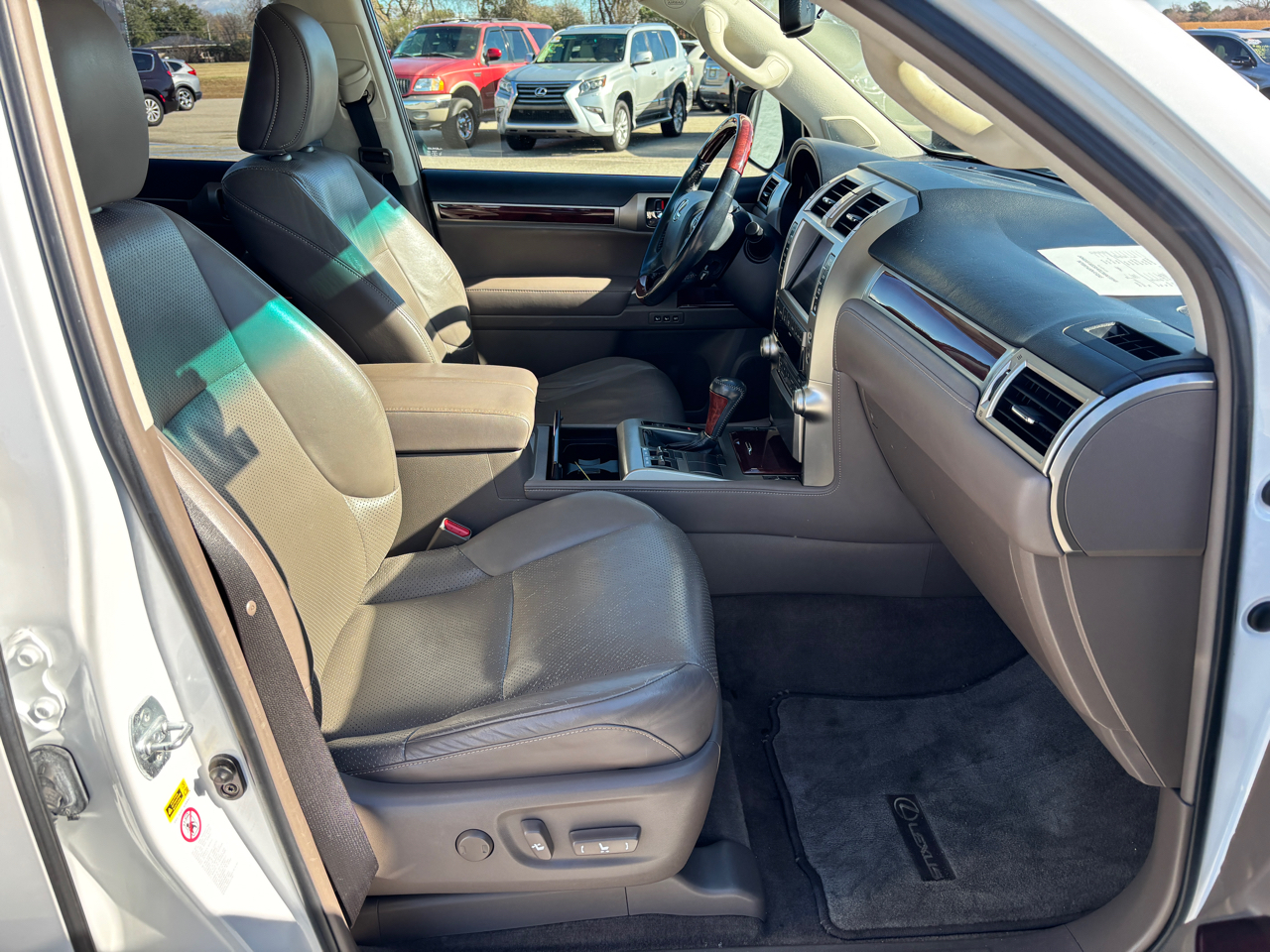 Lexus GX 460 4WD 4dr 2010