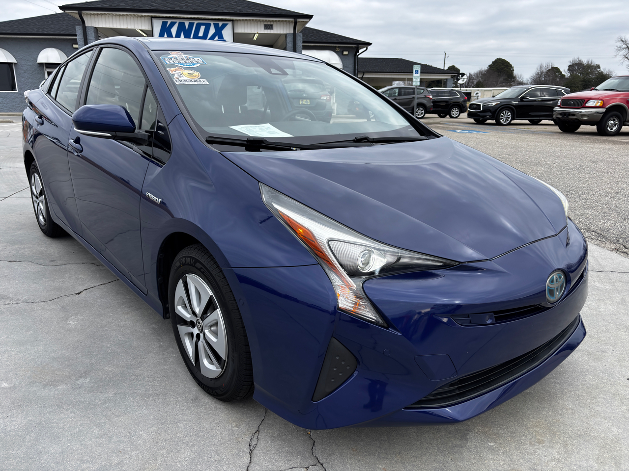 Toyota Prius Two 2017