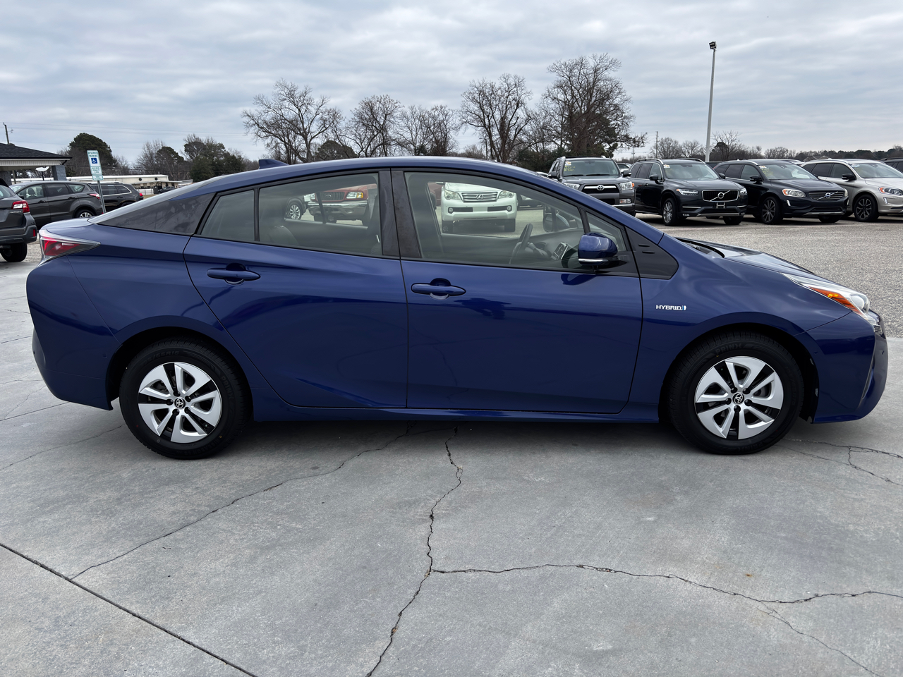 Toyota Prius Two 2017