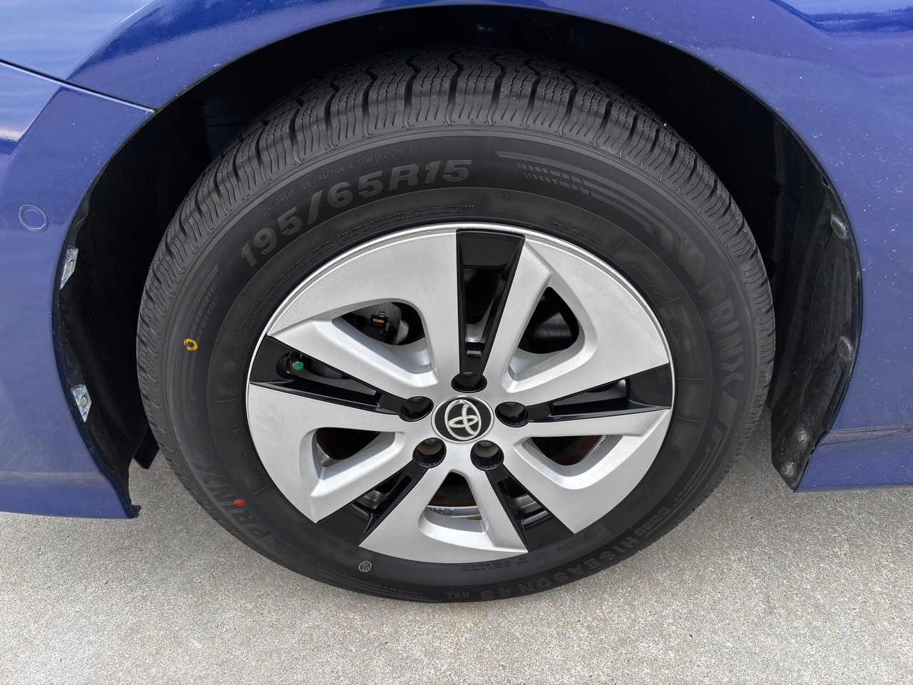 Toyota Prius Two 2017