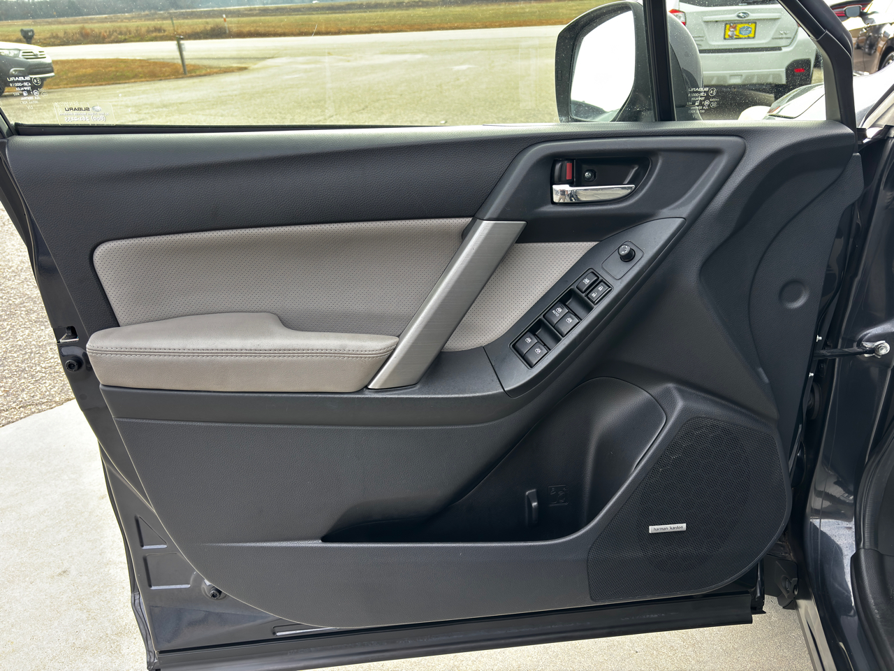 Subaru Forester 4dr Auto 2.5i Touring PZEV 2014