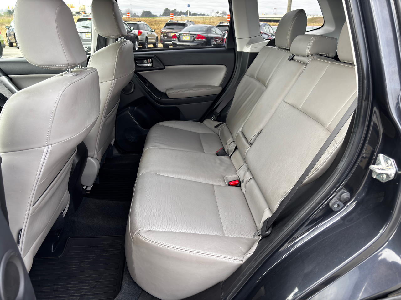 Subaru Forester 4dr Auto 2.5i Touring PZEV 2014