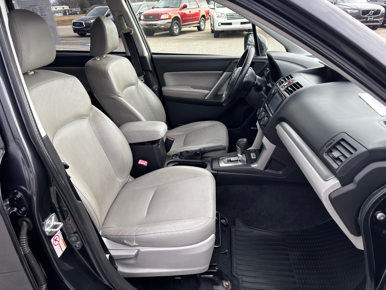 Subaru Forester 4dr Auto 2.5i Touring PZEV 2014