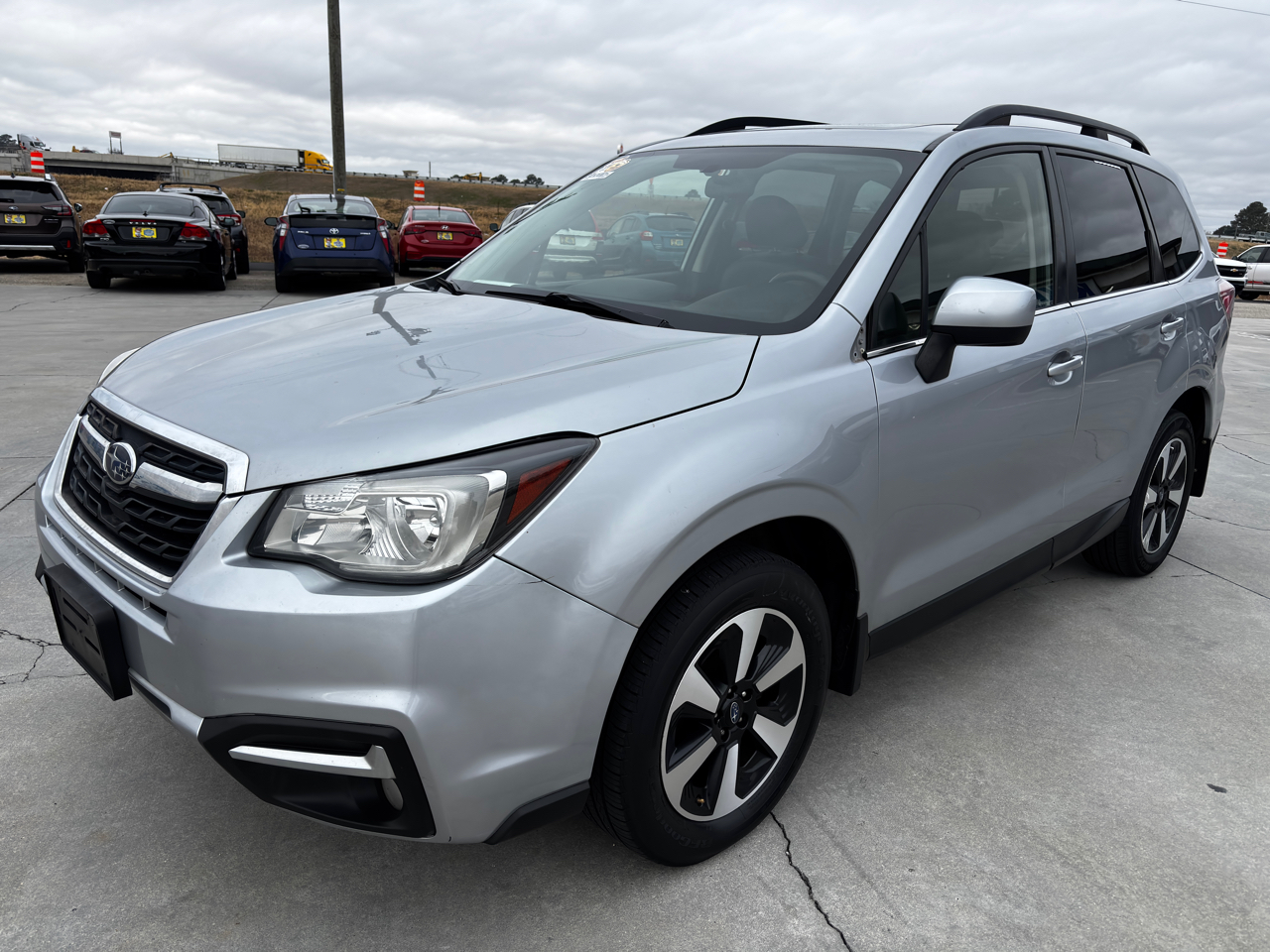 Subaru Forester 2.5i Limited CVT 2017