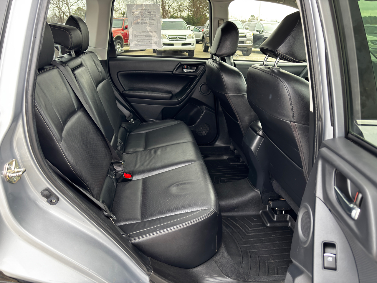 Subaru Forester 2.5i Limited CVT 2017