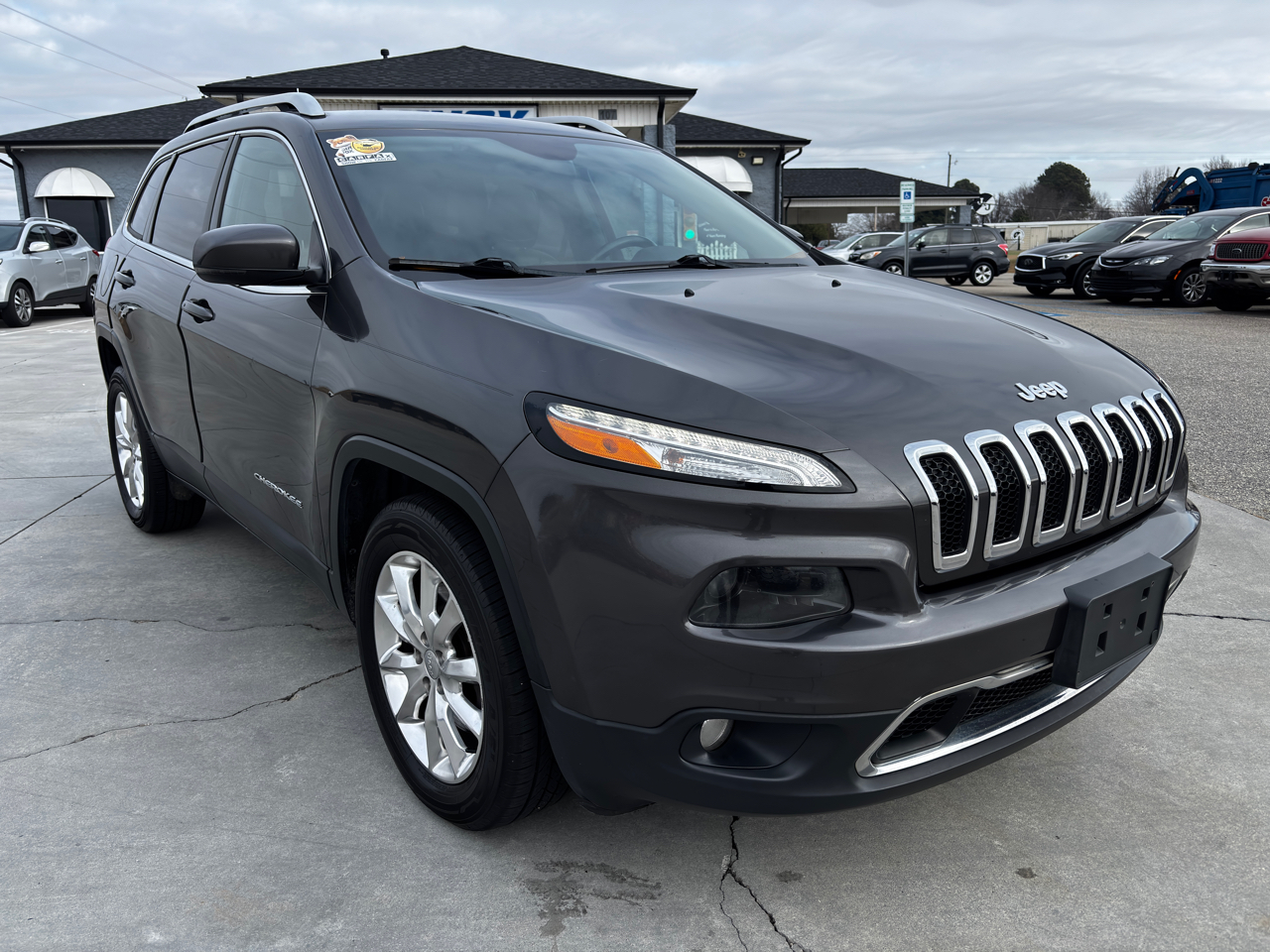 Jeep Cherokee 4WD 4dr Limited 2016