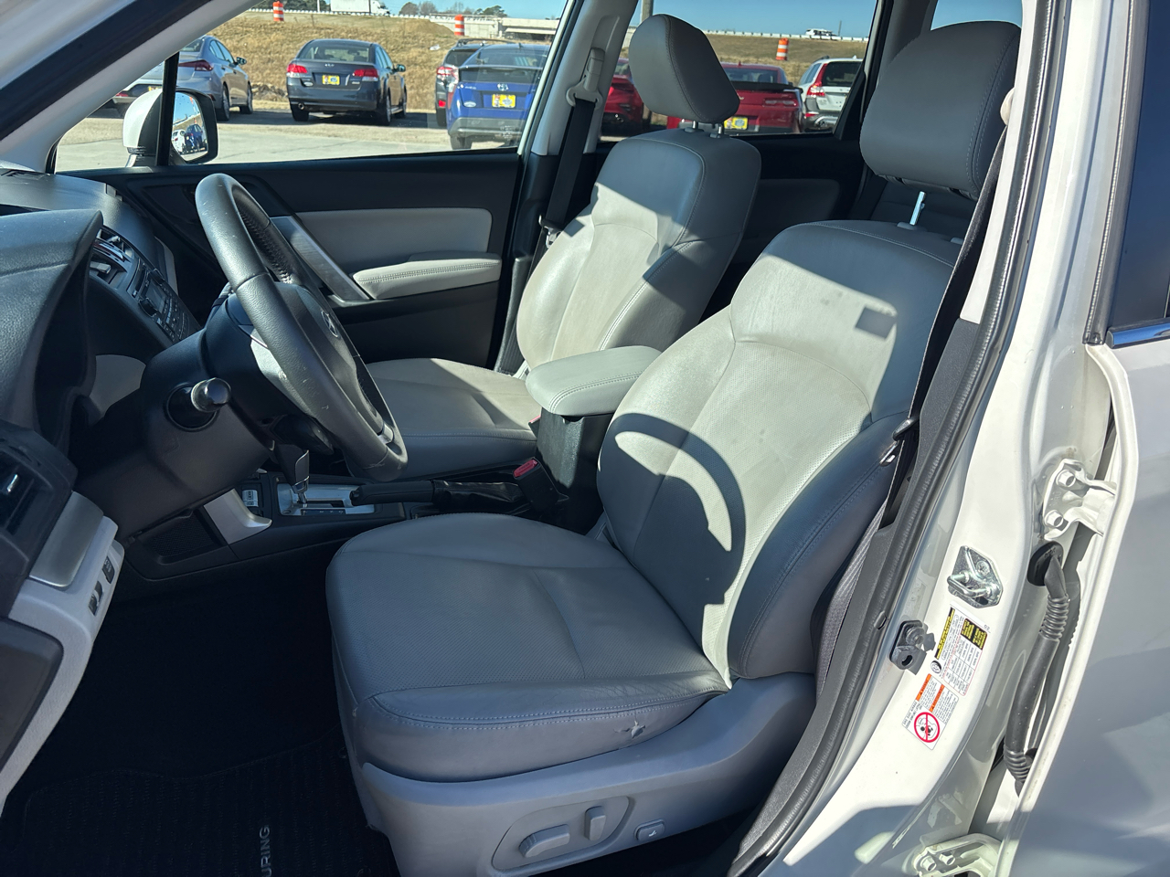 Subaru Forester 4dr CVT 2.5i Limited PZEV 2015