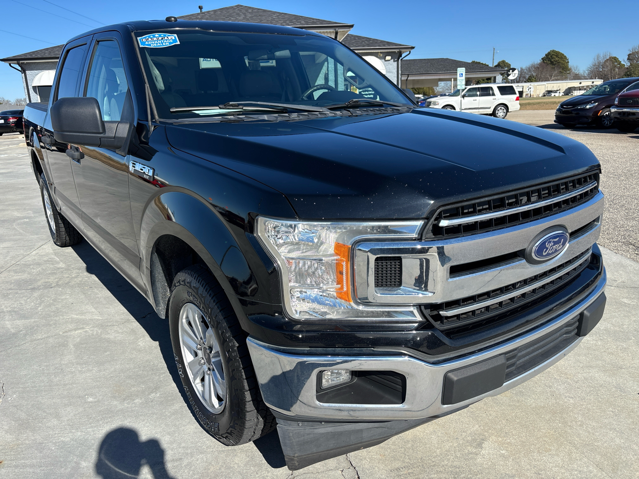 Ford F-150 2WD SuperCrew 145" XLT 2018