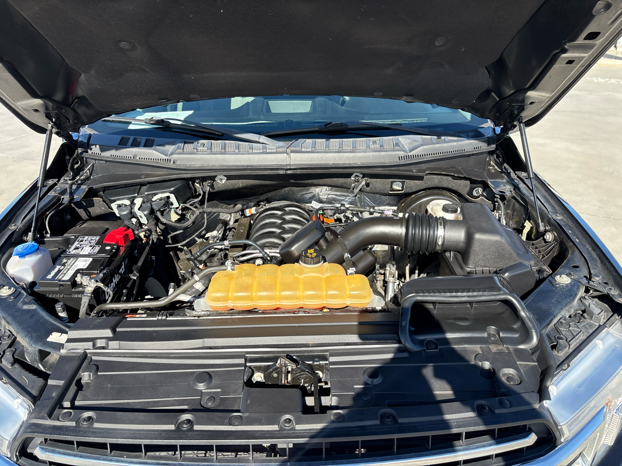 Ford F-150 2WD SuperCrew 145" XLT 2018