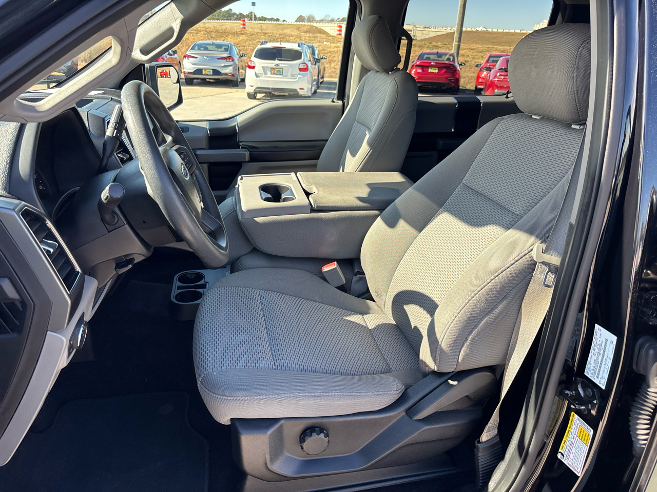 Ford F-150 2WD SuperCrew 145" XLT 2018