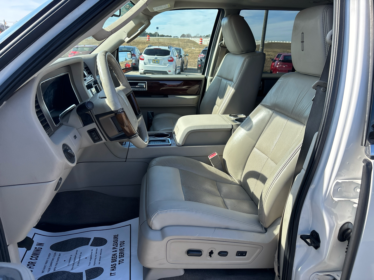 Lincoln Navigator 2WD 4dr 2013