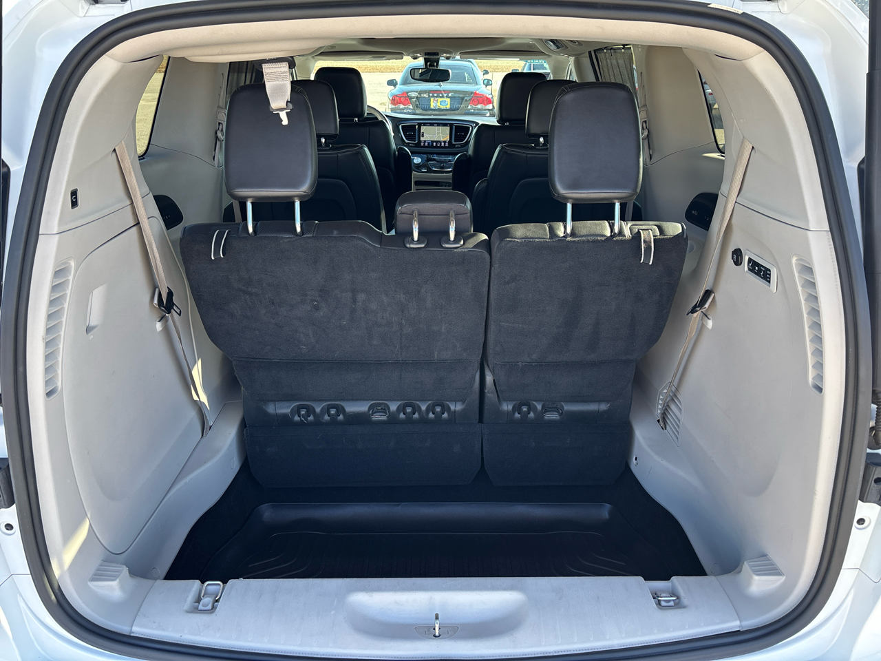 Chrysler Pacifica Limited FWD 2020