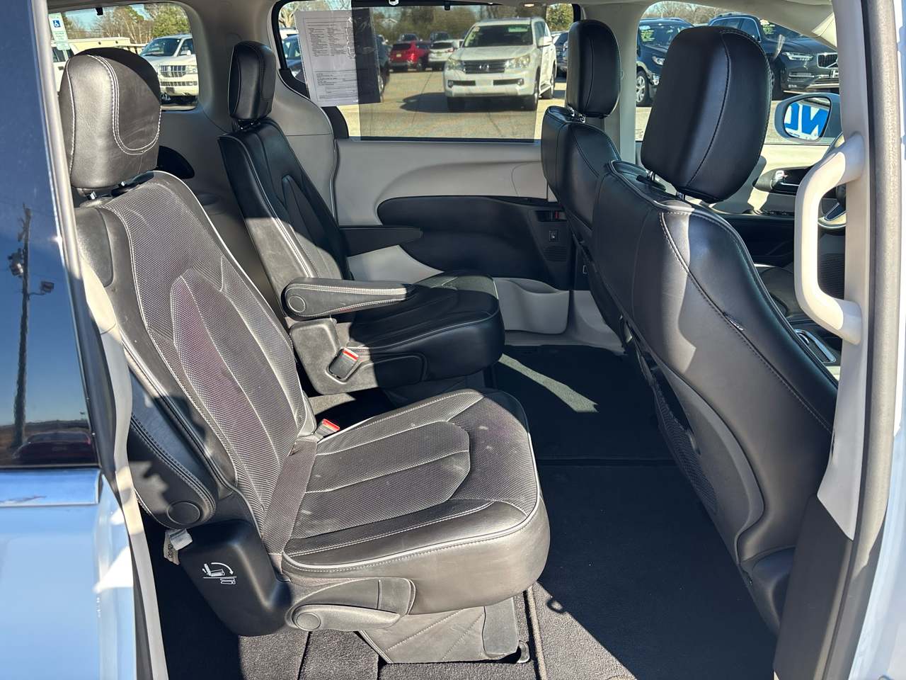 Chrysler Pacifica Limited FWD 2020