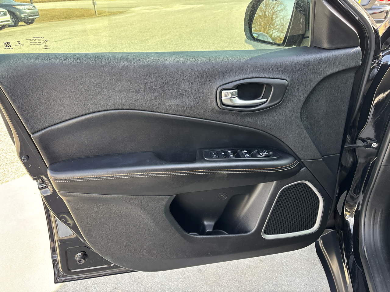 Jeep Compass Latitude FWD 2019