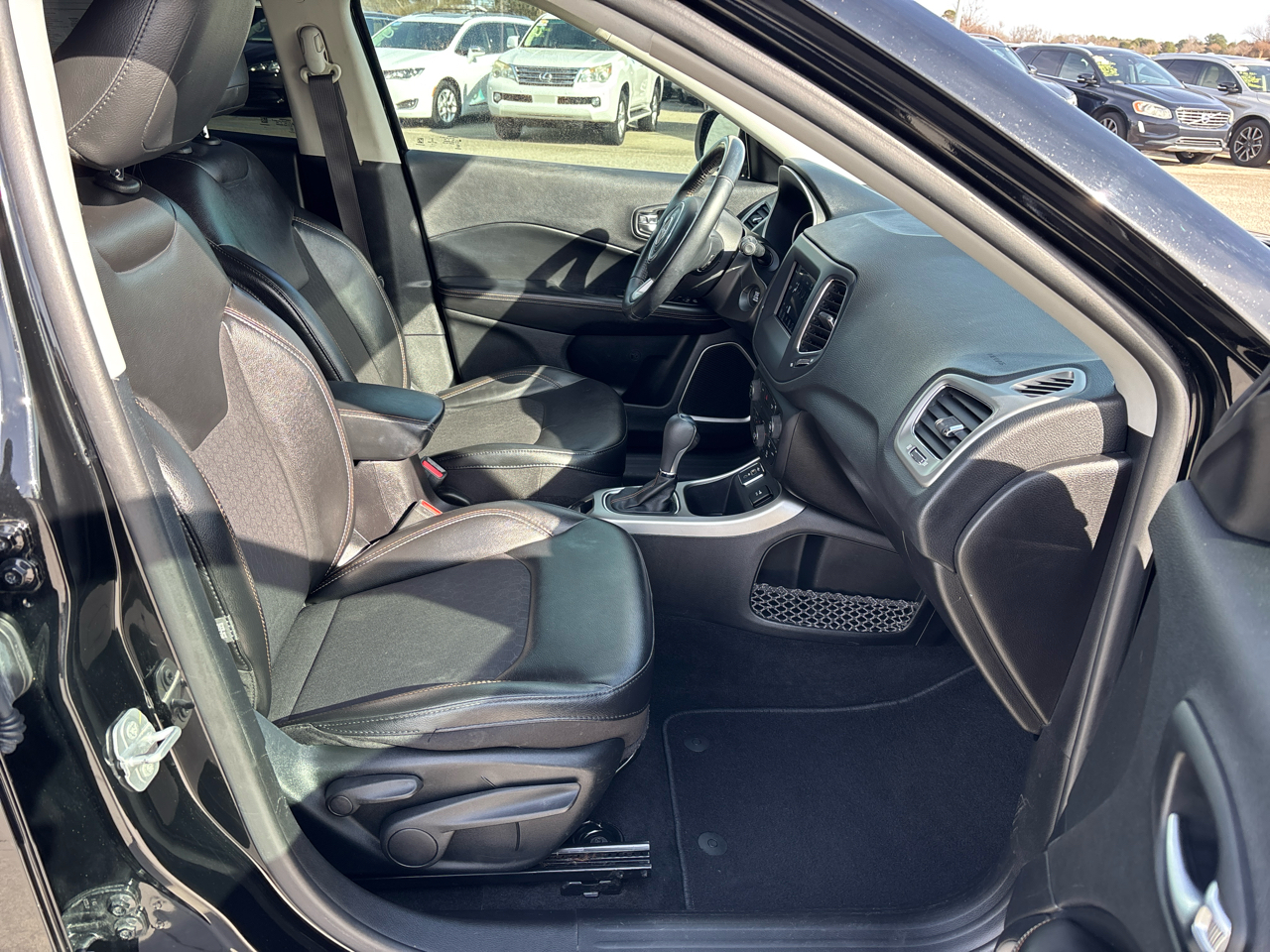 Jeep Compass Latitude FWD 2019