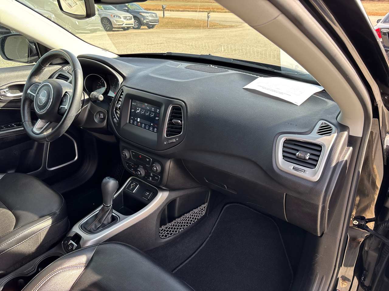 Jeep Compass Latitude FWD 2019