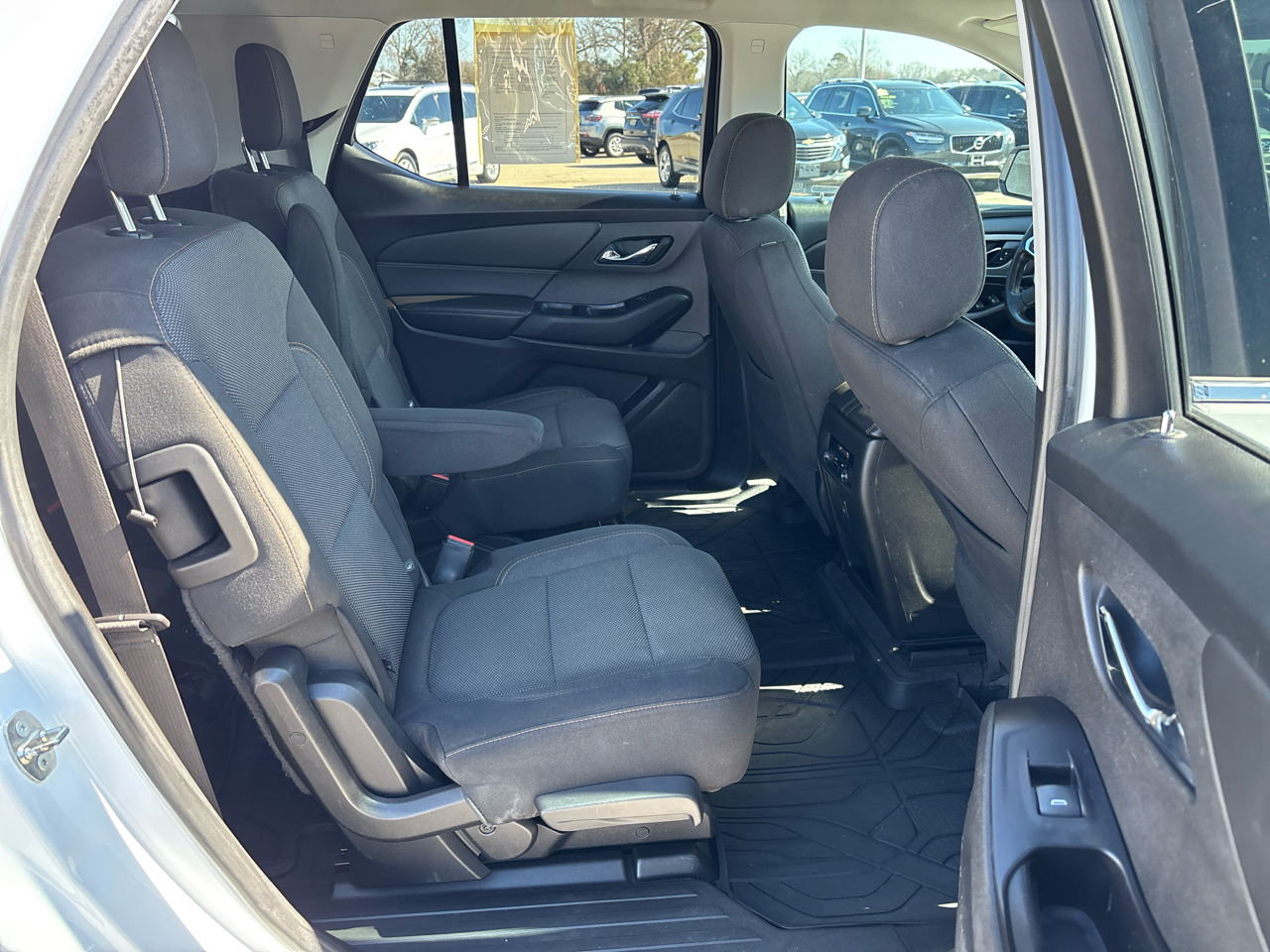 Chevrolet Traverse FWD 4dr LT Cloth w/1LT 2018