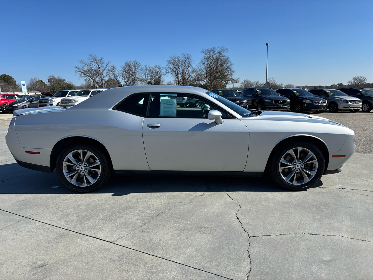Dodge Challenger SXT AWD 2021