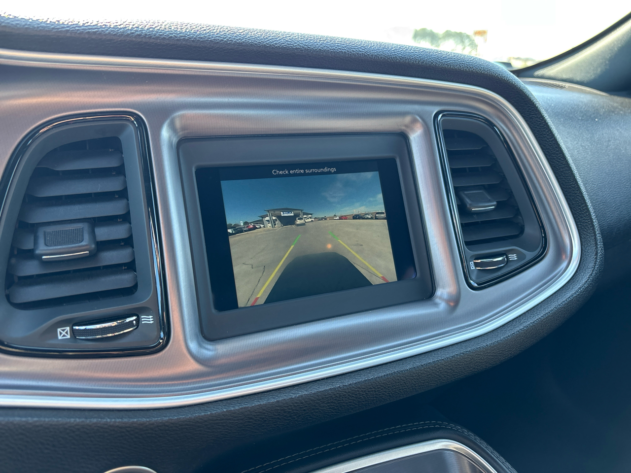 Dodge Challenger SXT AWD 2021