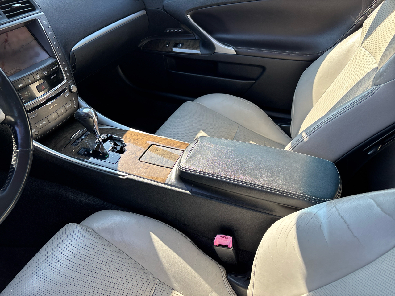 Lexus IS 350C 2dr Conv 2011