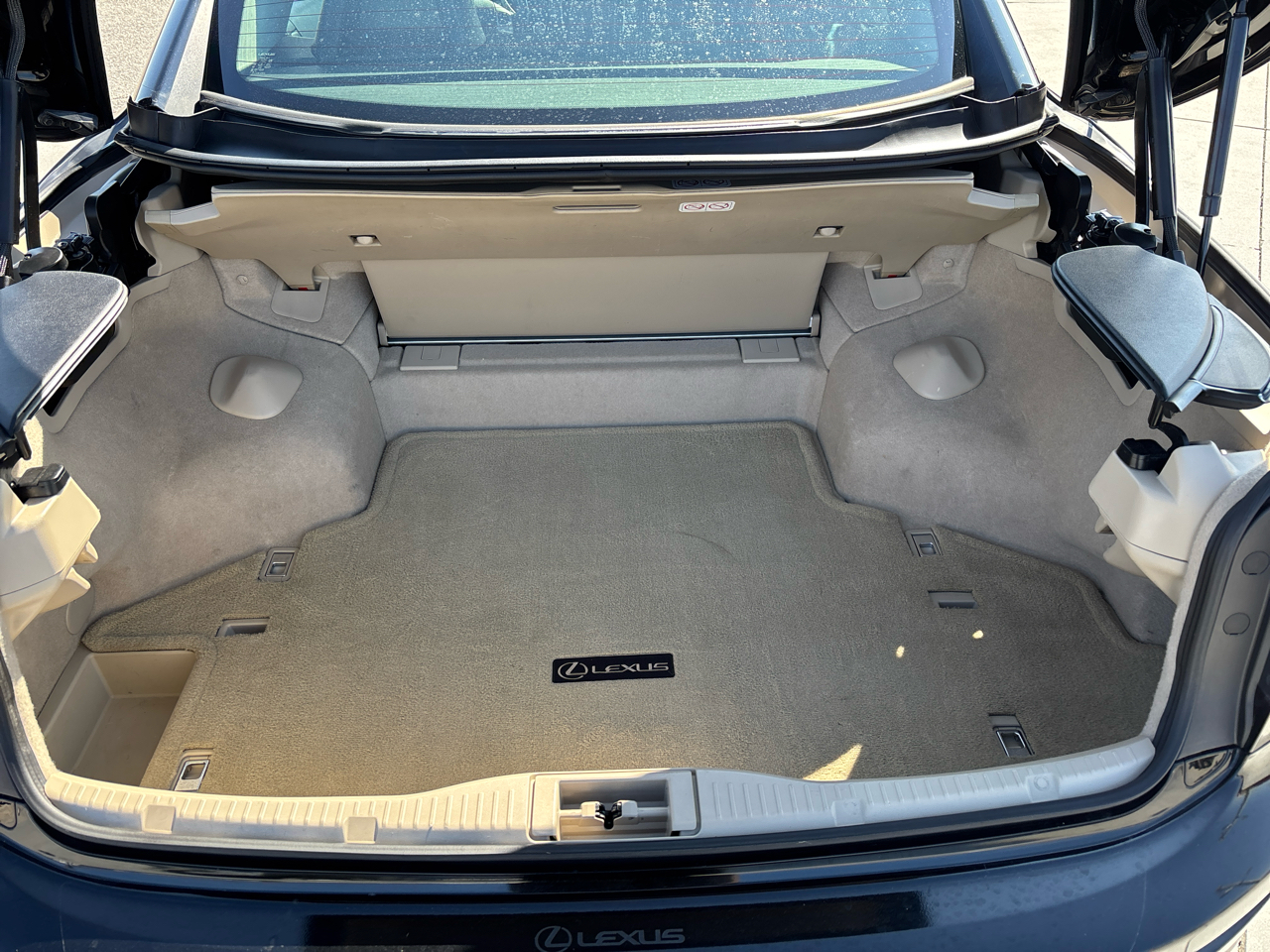 Lexus IS 350C 2dr Conv 2011