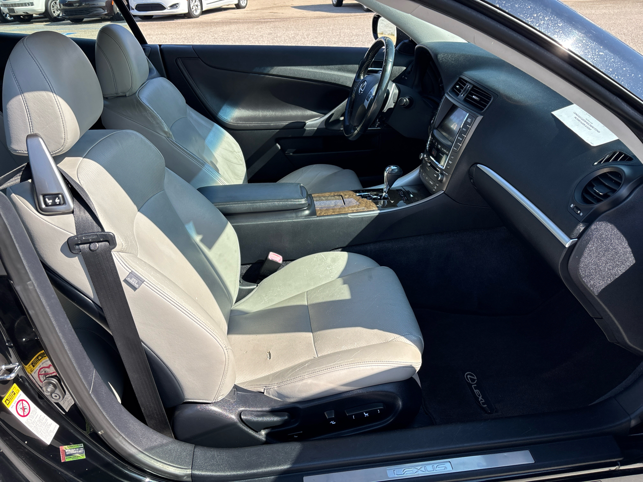 Lexus IS 350C 2dr Conv 2011