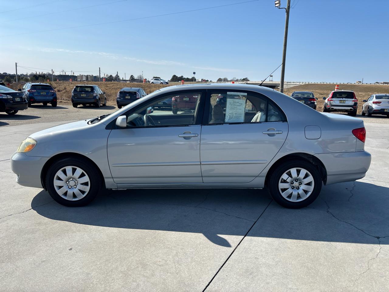 Toyota Corolla 4dr Sdn Auto LE (Natl) 2003