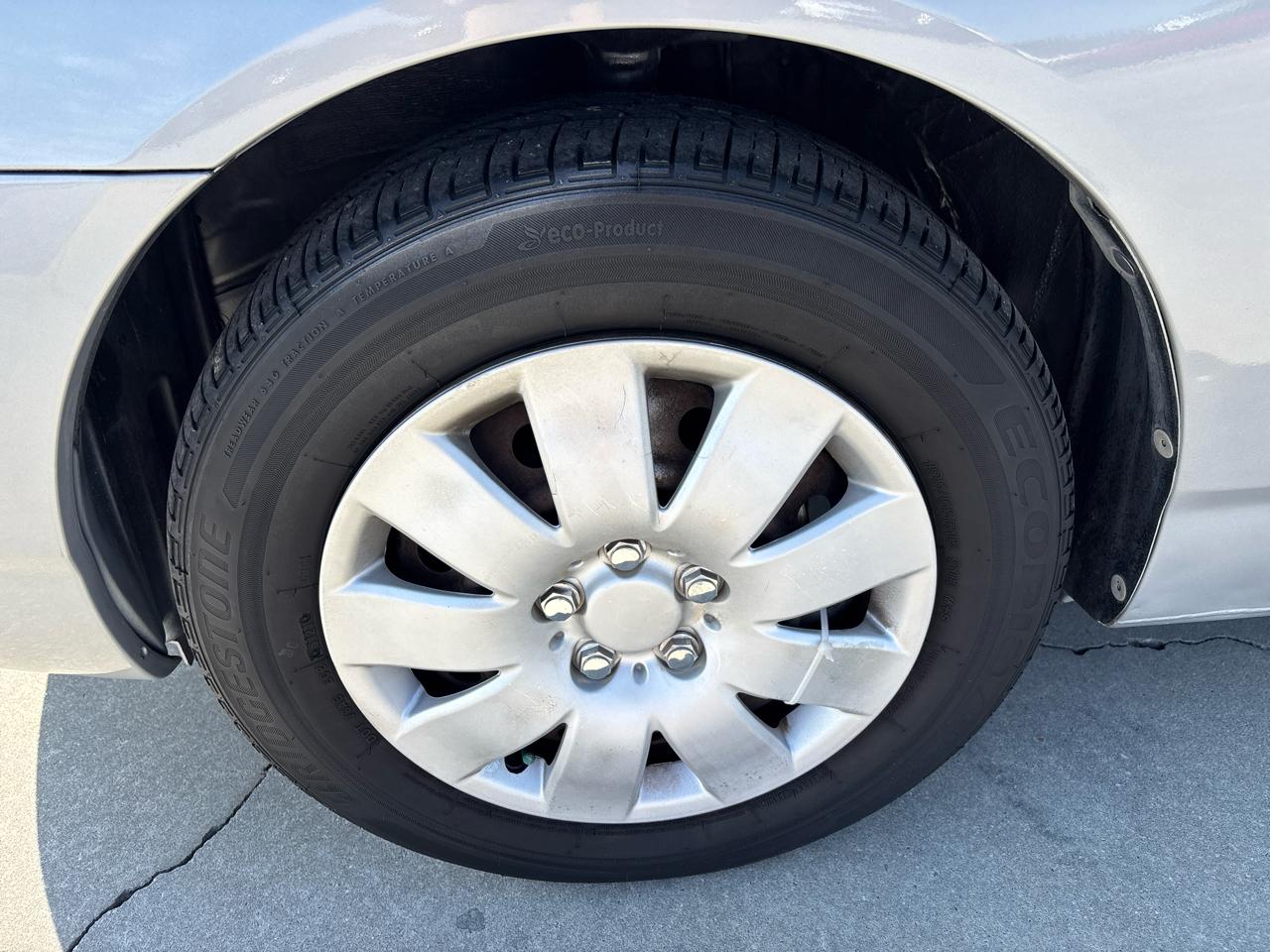 Toyota Corolla 4dr Sdn Auto LE (Natl) 2003