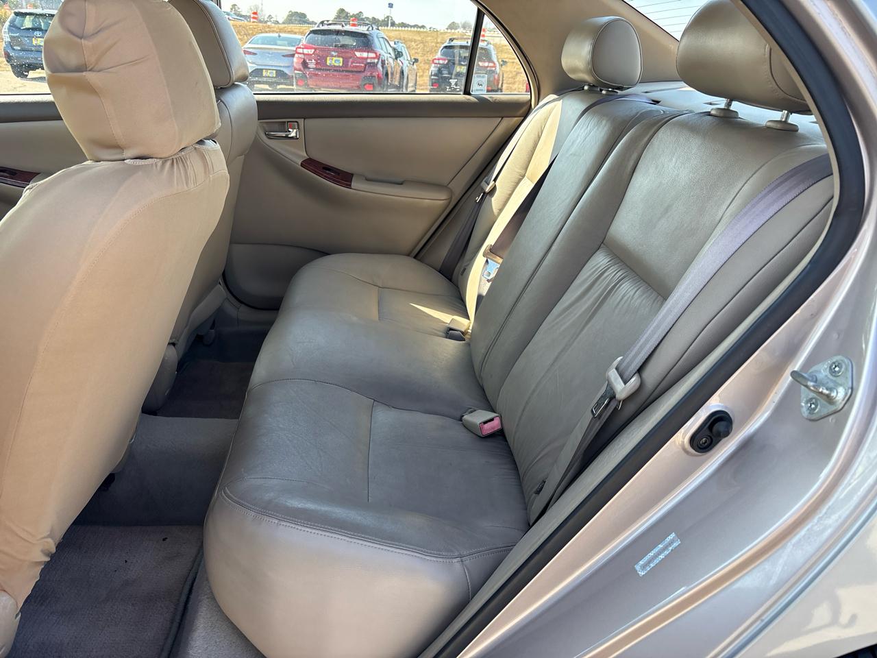 Toyota Corolla 4dr Sdn Auto LE (Natl) 2003