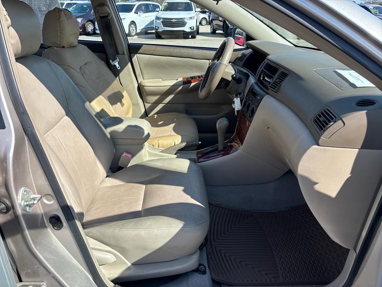 Toyota Corolla 4dr Sdn Auto LE (Natl) 2003