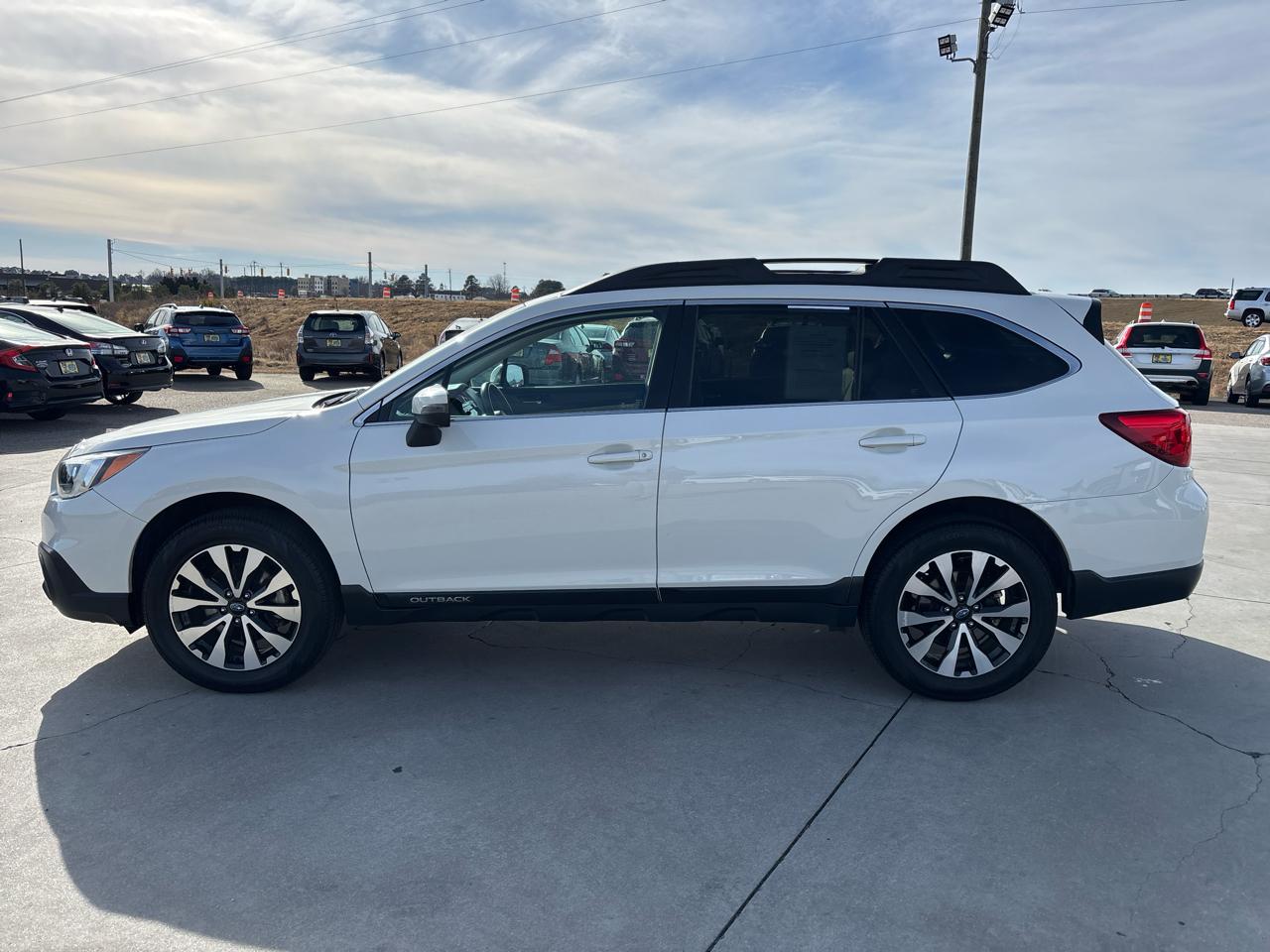 Subaru Outback 4dr Wgn 2.5i Limited 2016