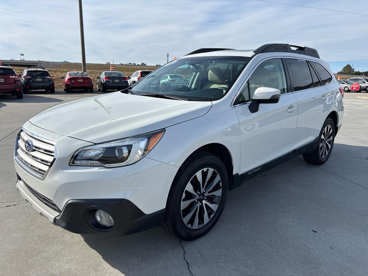 Subaru Outback 4dr Wgn 2.5i Limited 2016
