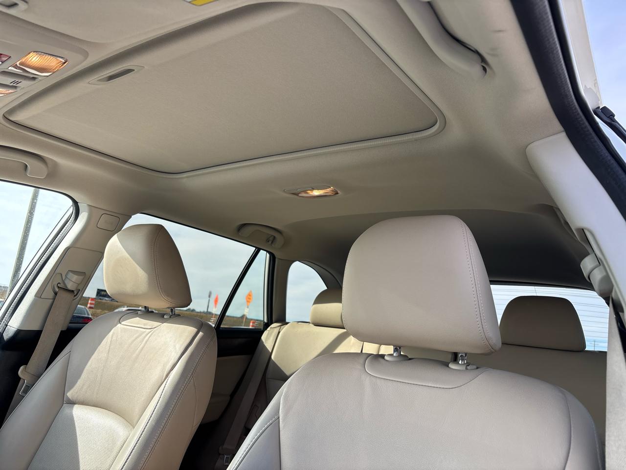 Subaru Outback 4dr Wgn 2.5i Limited 2016