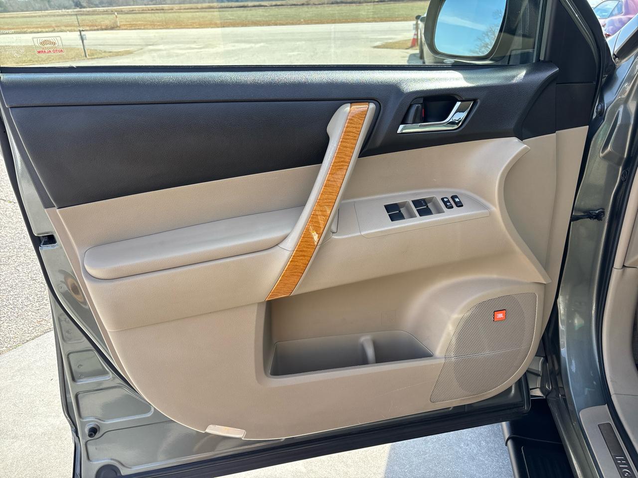 Toyota Highlander Hybrid 4WD 4dr Limited (Natl) 2010