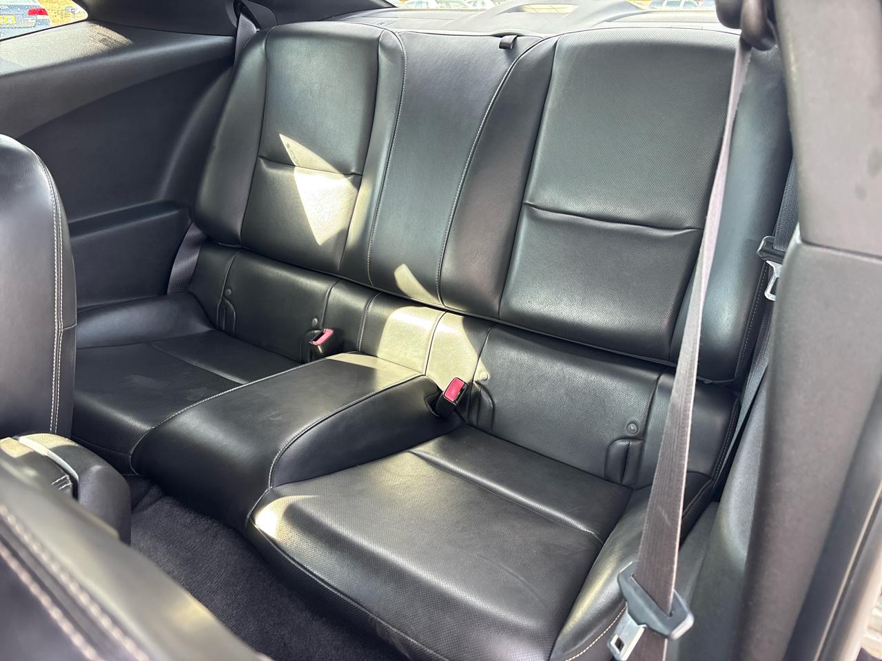 Chevrolet Camaro 2dr Cpe 2SS 2011