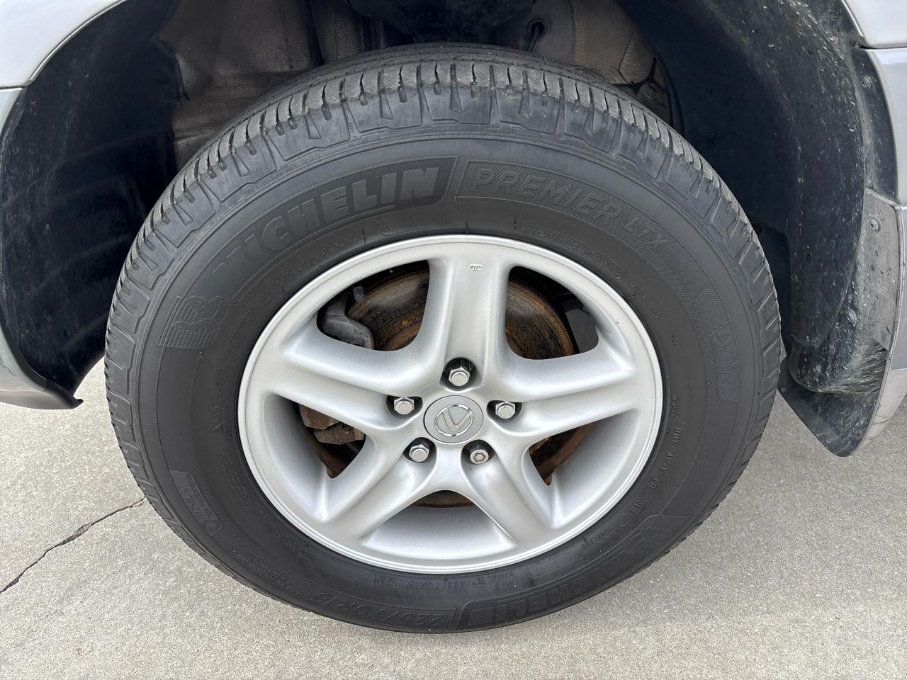 Lexus RX 300 4dr SUV 4WD 2001