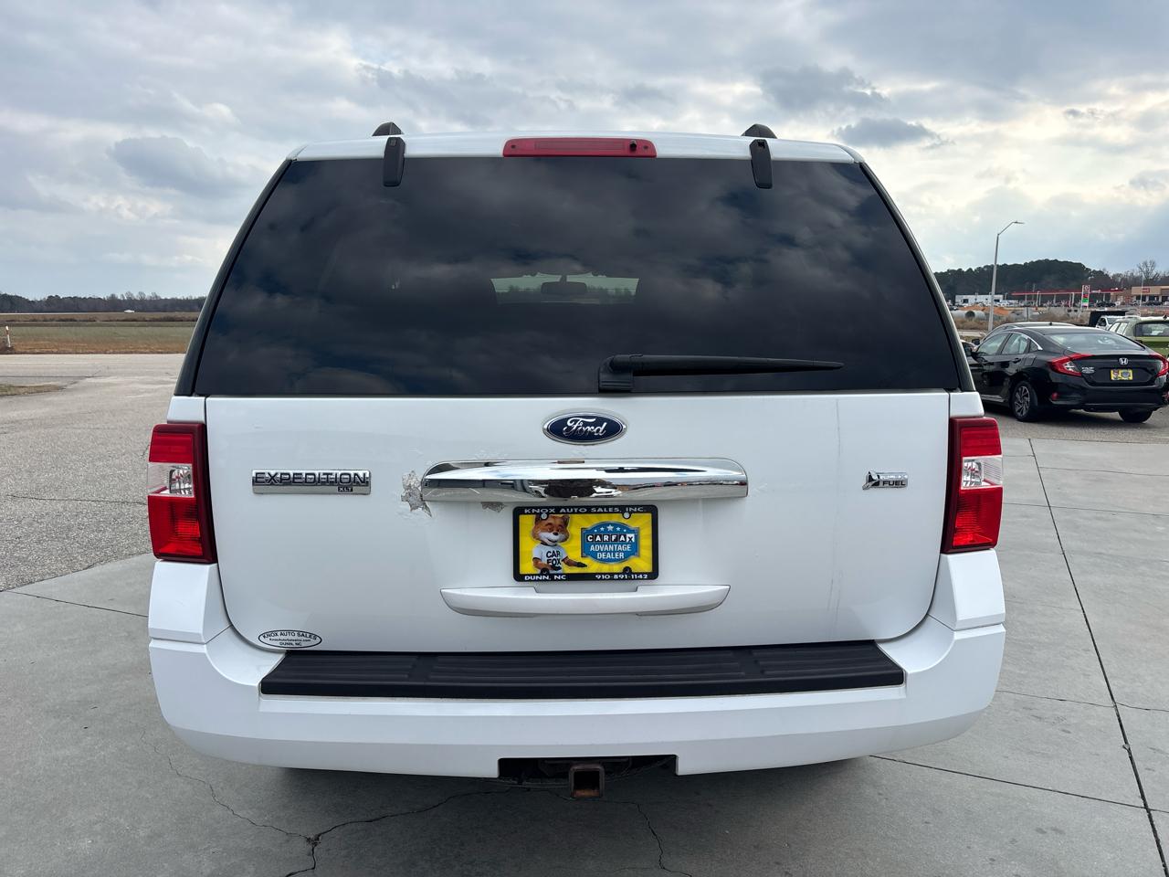 Ford Expedition 4WD 4dr XLT 2010