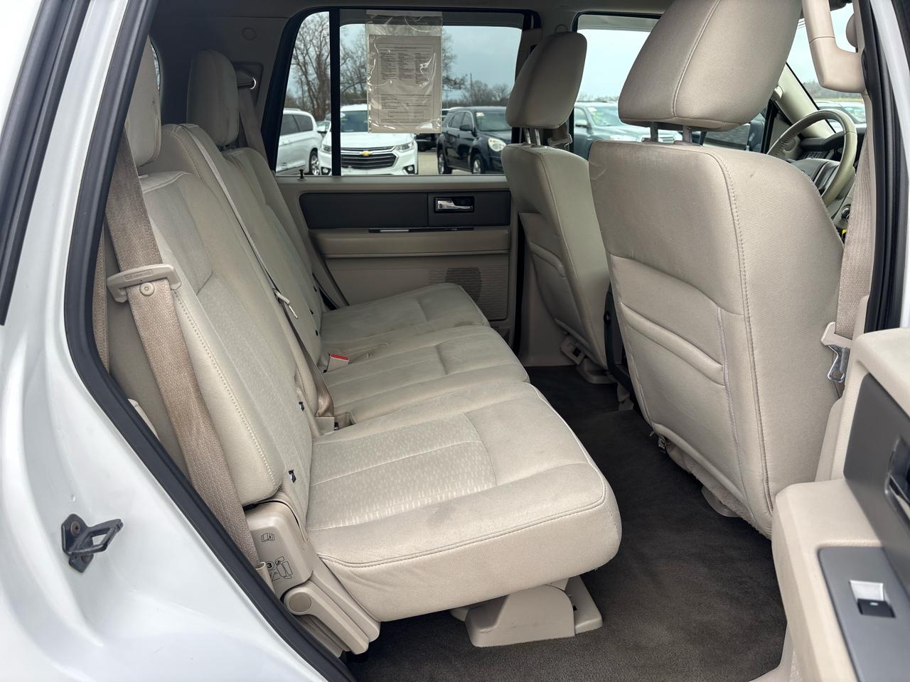 Ford Expedition 4WD 4dr XLT 2010