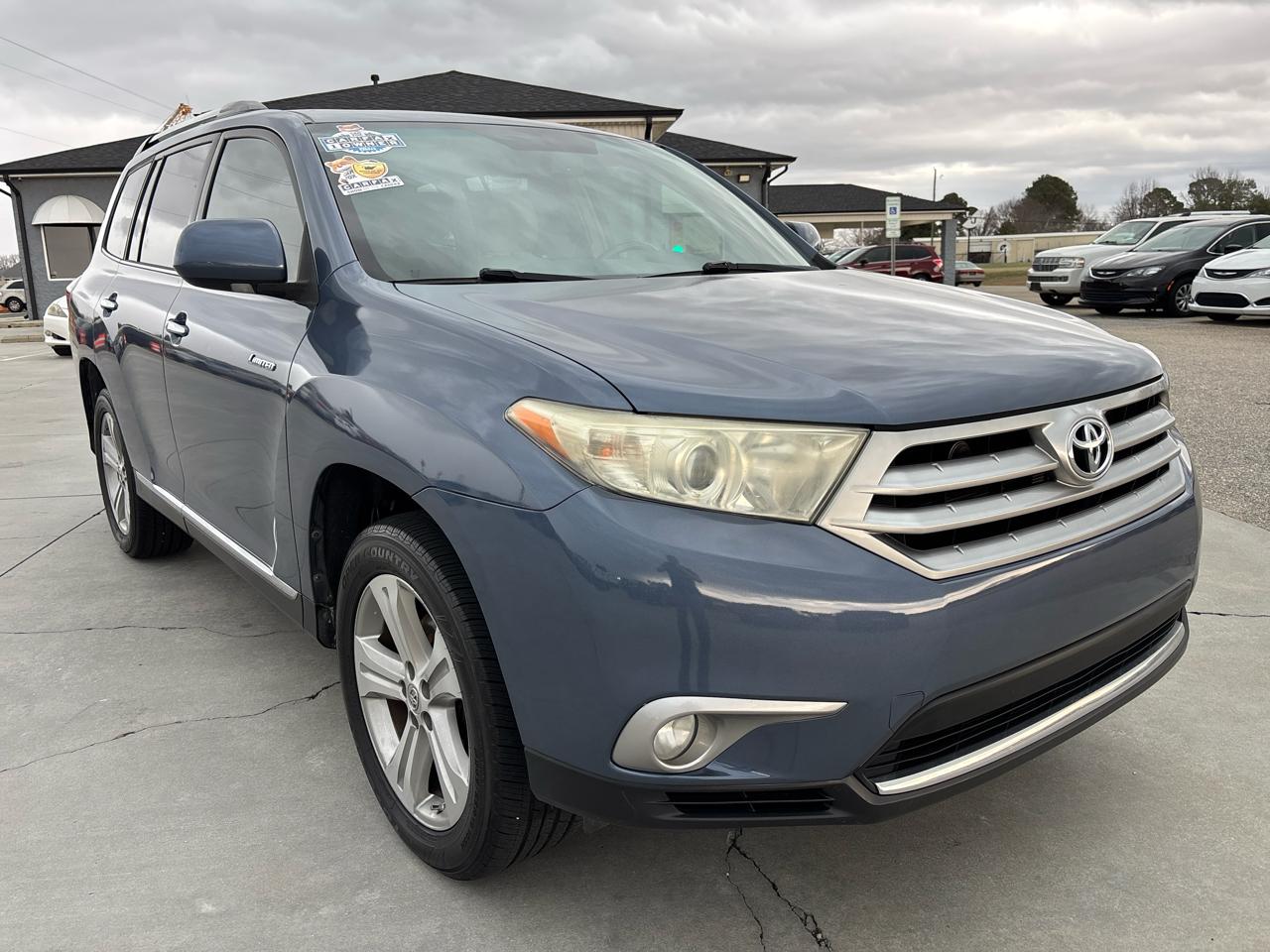 Toyota Highlander FWD 4dr V6 Limited (Natl) 2013