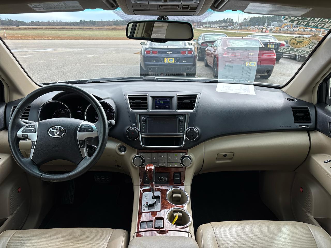 Toyota Highlander FWD 4dr V6 Limited (Natl) 2013