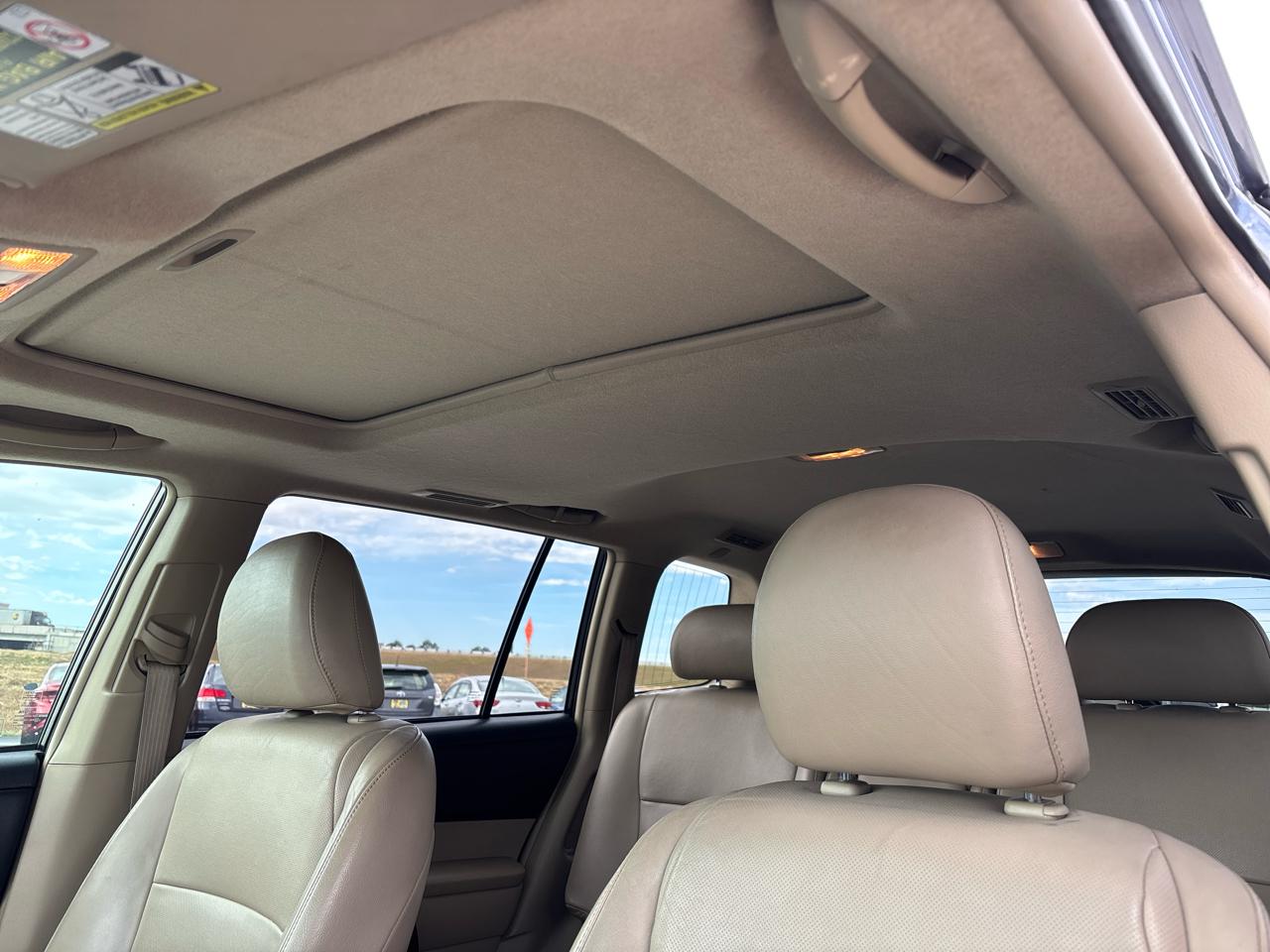 Toyota Highlander FWD 4dr V6 Limited (Natl) 2013