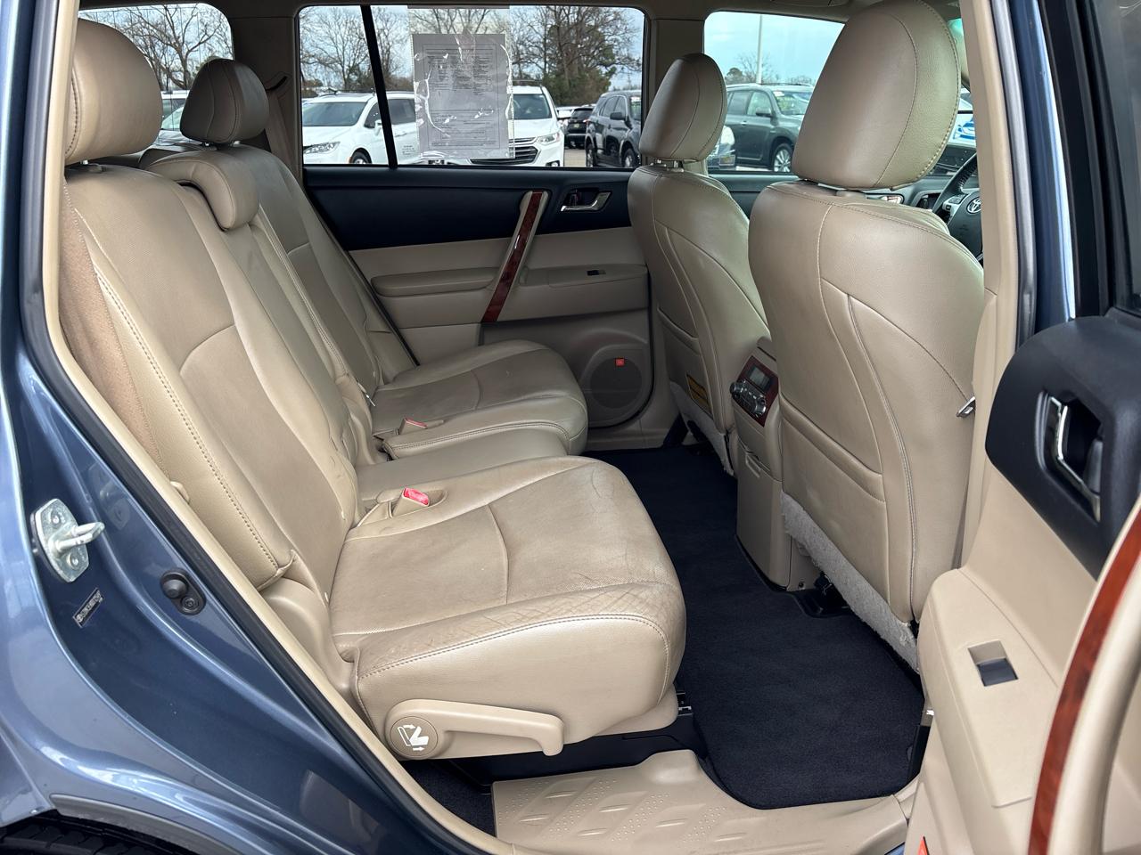 Toyota Highlander FWD 4dr V6 Limited (Natl) 2013