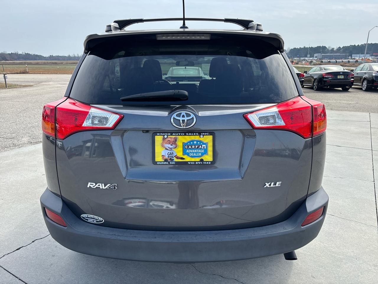 Toyota RAV4 FWD 4dr XLE (Natl) 2015