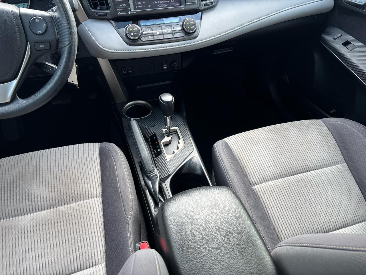 Toyota RAV4 FWD 4dr XLE (Natl) 2015