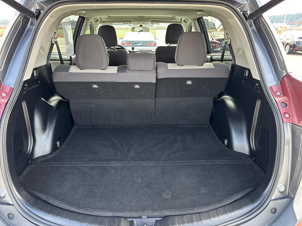 Toyota RAV4 FWD 4dr XLE (Natl) 2015