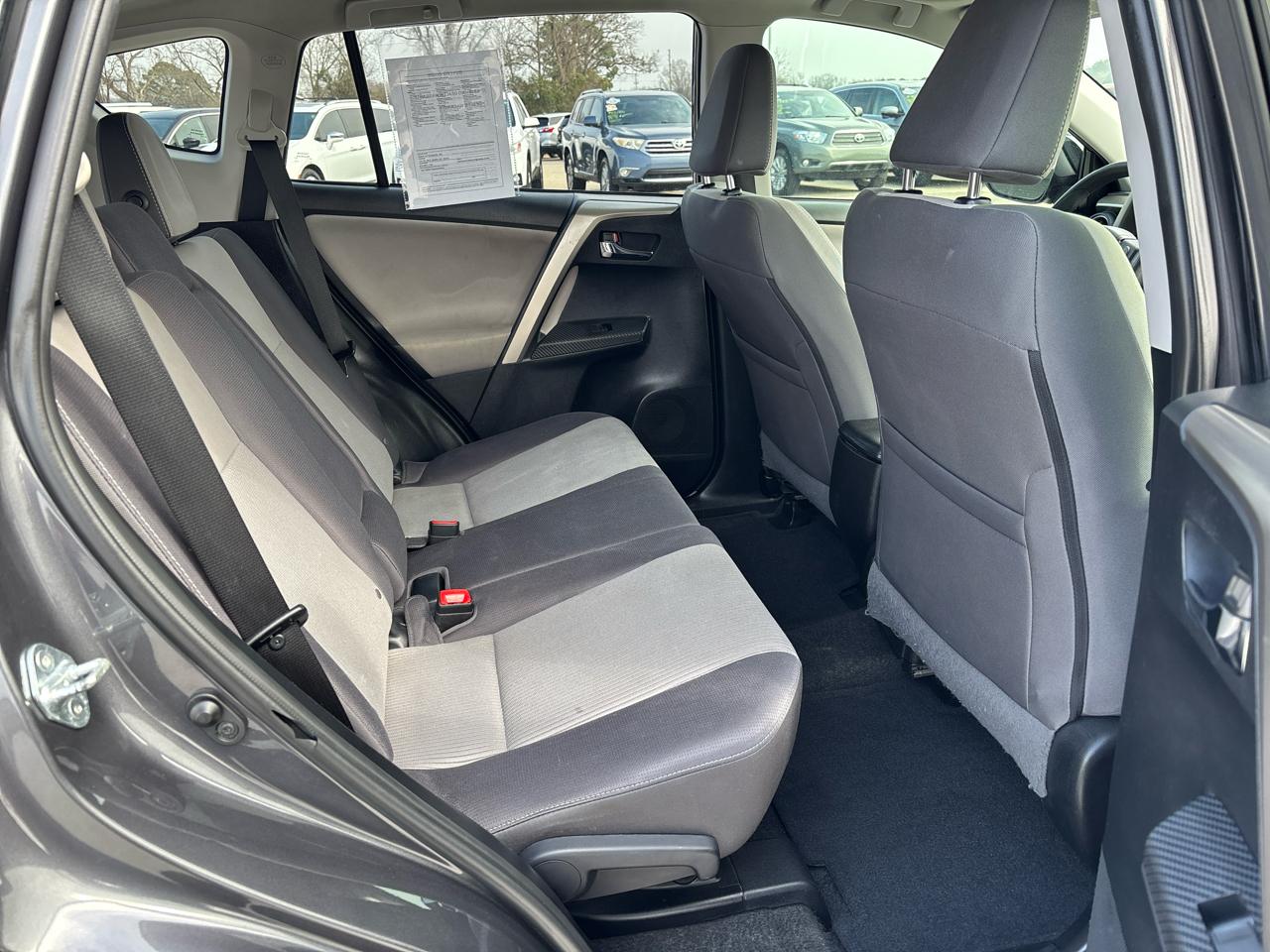 Toyota RAV4 FWD 4dr XLE (Natl) 2015