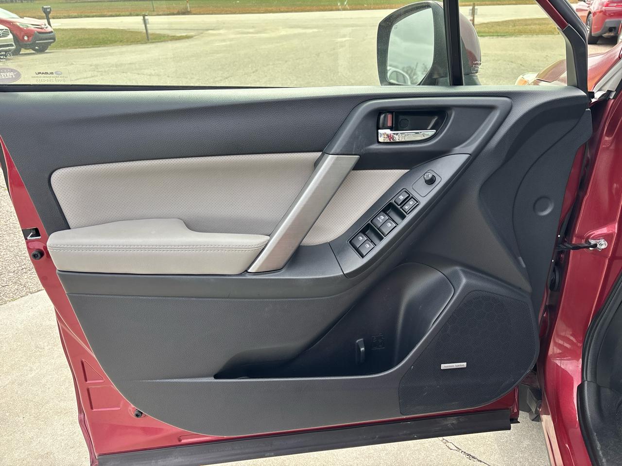 Subaru Forester 4dr CVT 2.5i Touring PZEV 2016