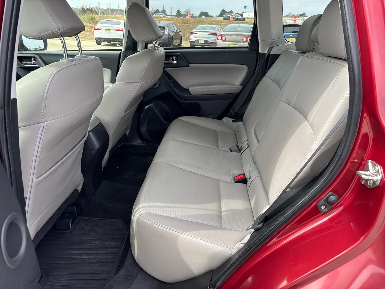 Subaru Forester 4dr CVT 2.5i Touring PZEV 2016