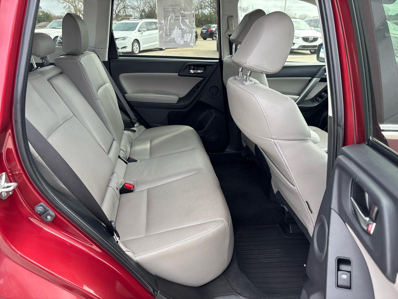 Subaru Forester 4dr CVT 2.5i Touring PZEV 2016