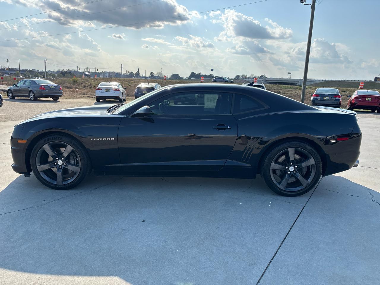 Chevrolet Camaro 2dr Cpe 1SS 2011